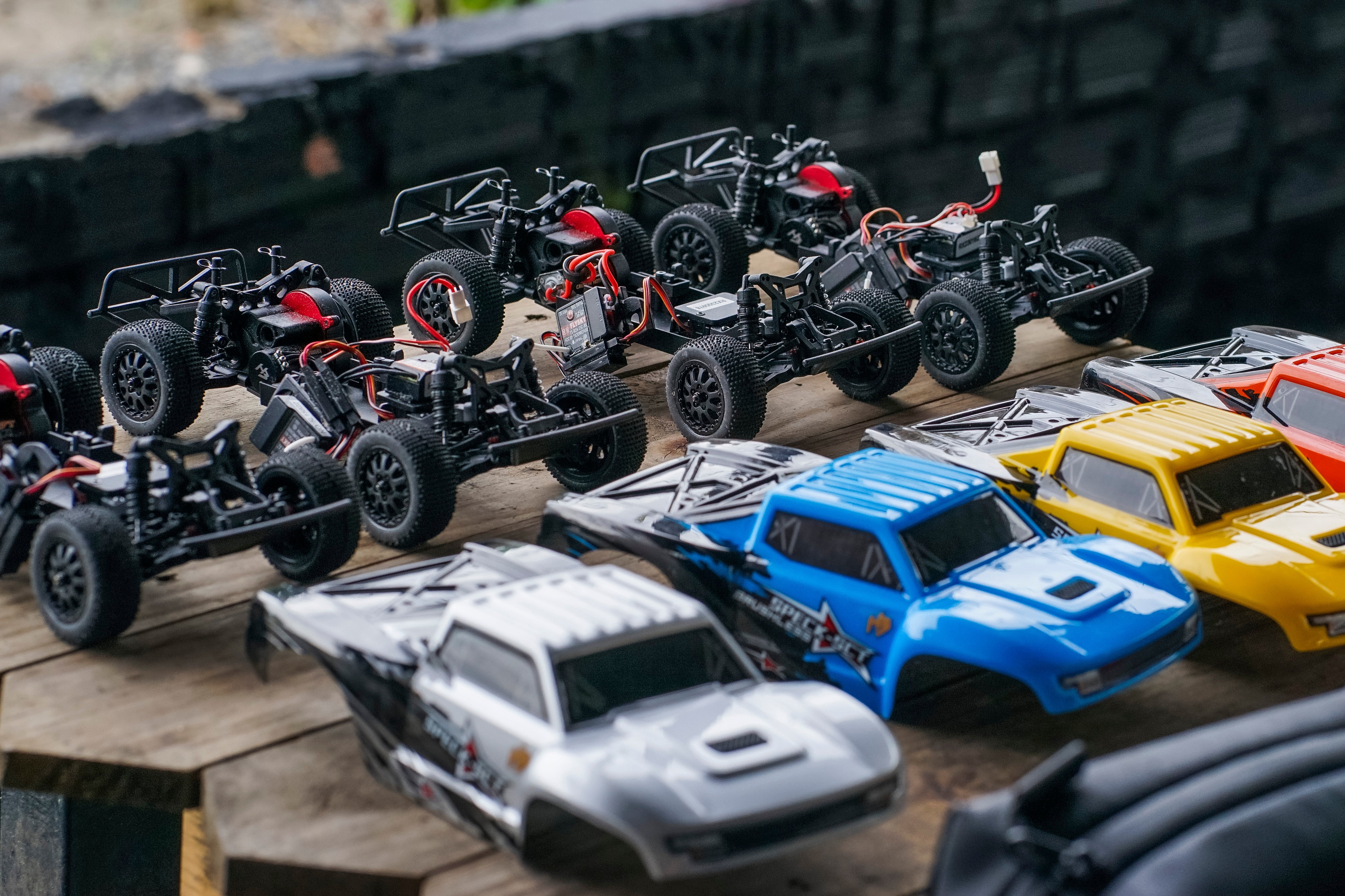 HobbyPlus 1:24 2WD SPECK-SCT BLS