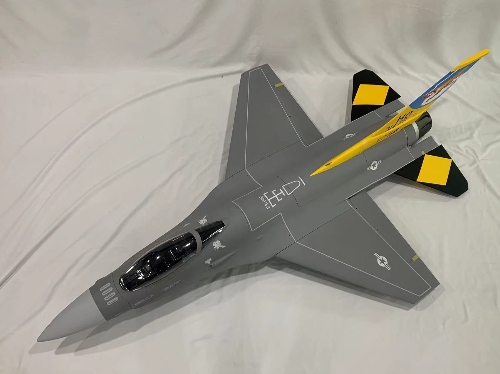 Boomerang F-16 Hollman AFB 314th Yellow Tail - Boomerang RC Jets