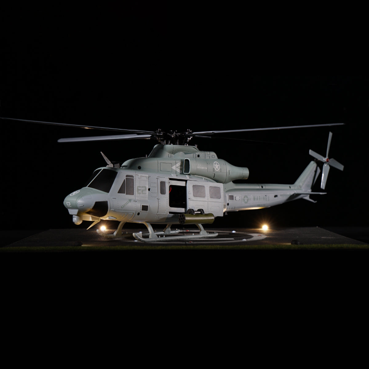 Goosky E2 UH-1Y 1:35 Scale Helicopter with Carrying Case