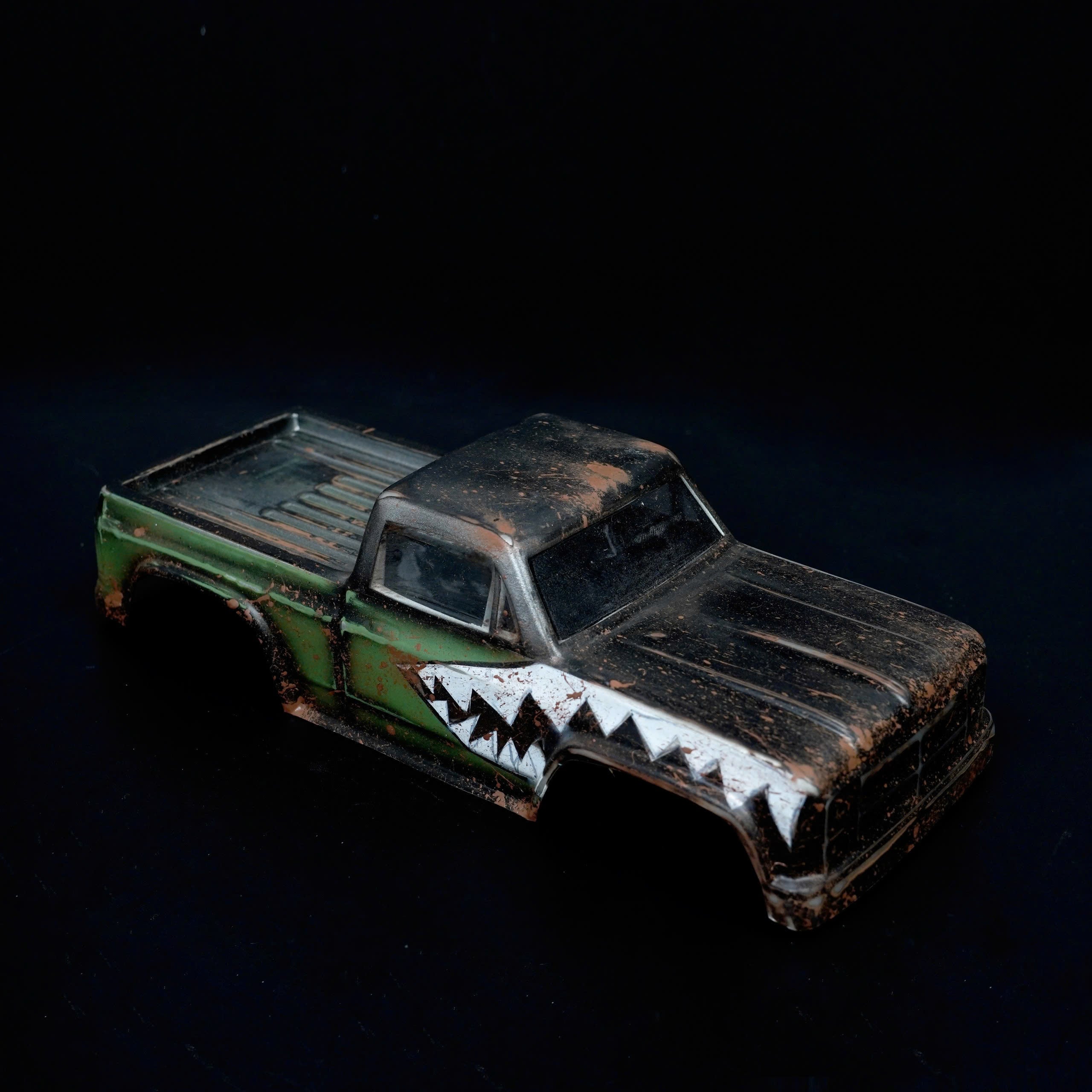 RADIANZ AXIAL  SCX24 RAM Airbrush Lexan Body - FireTrack