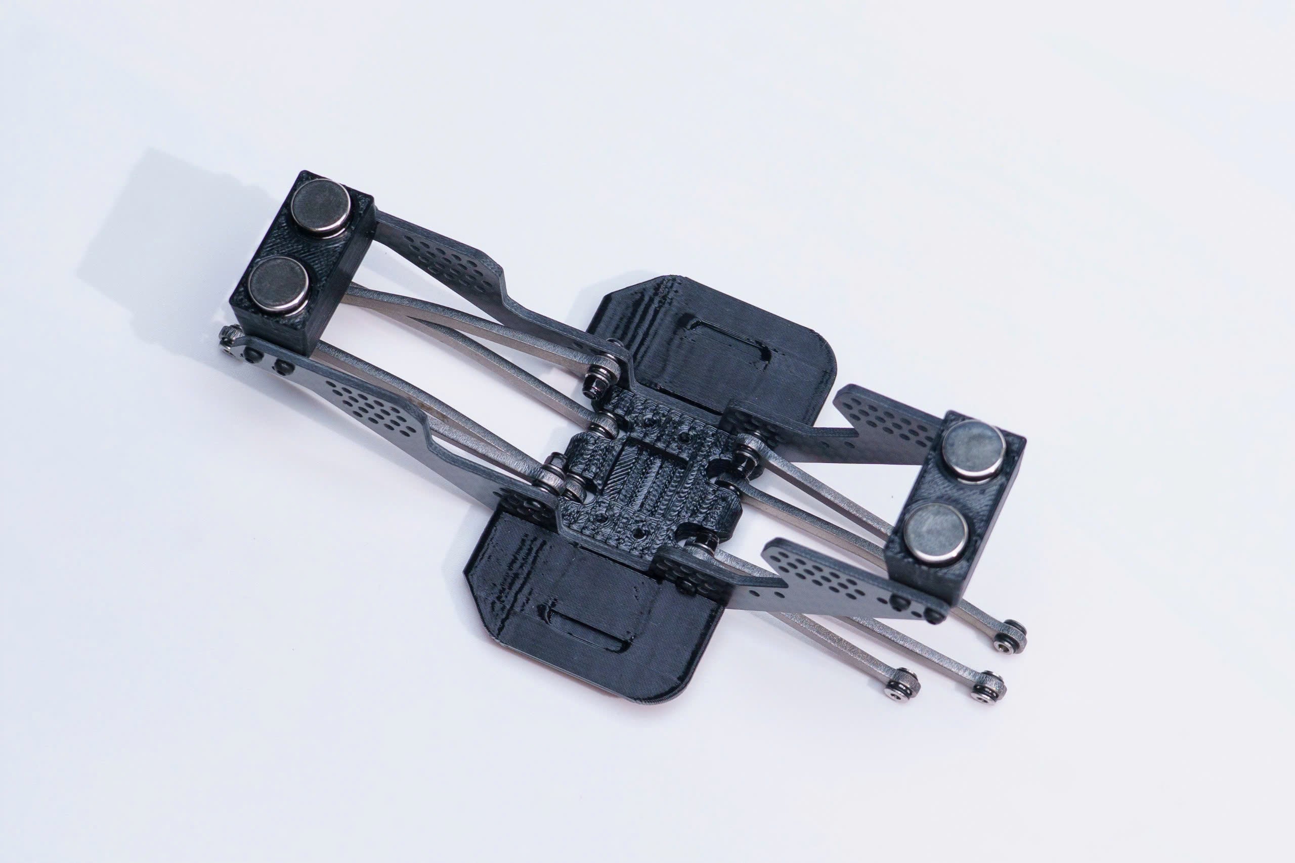 Tinker Time RC Trekker18 LCG Titanium Chassis - Ascent 18